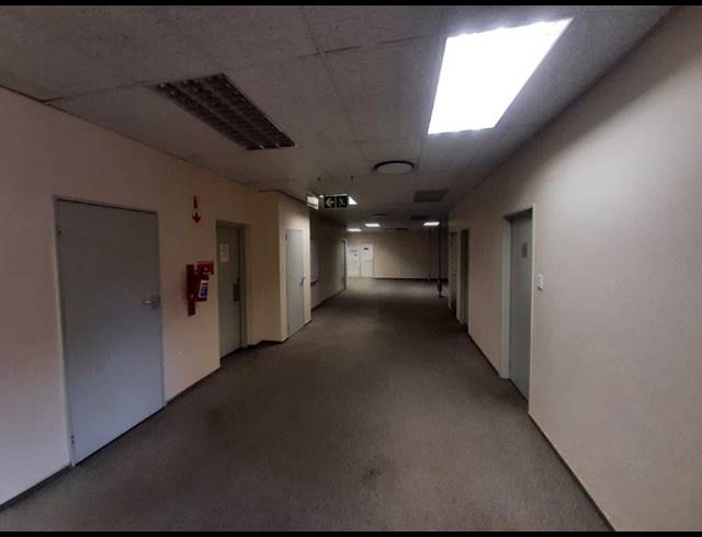 1,018M² BUILDING FOR SALE IN BO-DORP